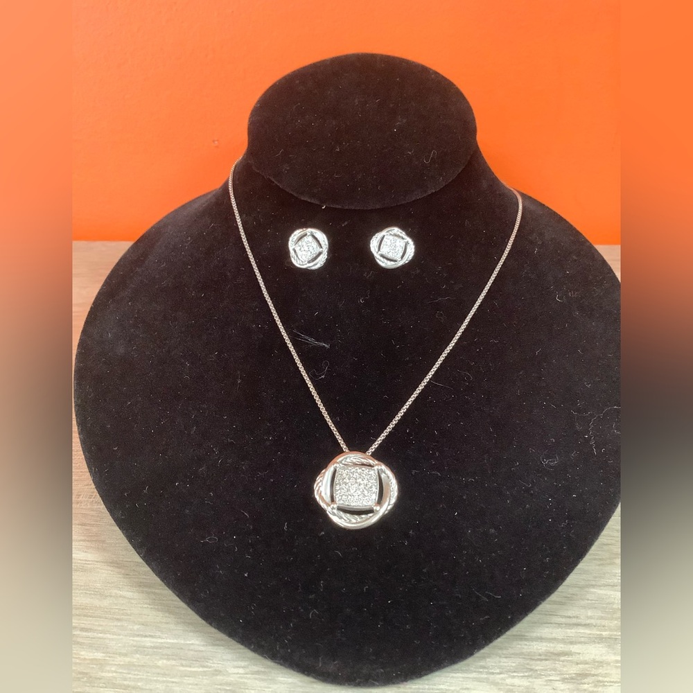 DY Set Crossover Collection with Pave Diamonds